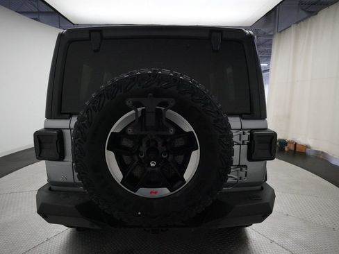 Used 2018 Jeep Wrangler Unlimited Sport S AWD/4WD image 25