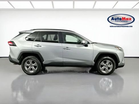Used 2024 Toyota RAV4 XLE FWD image 9