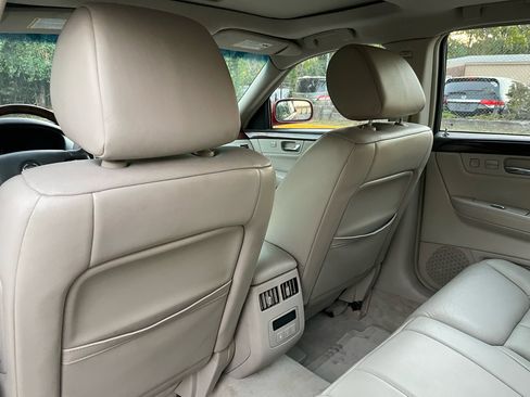 Used 2008 Cadillac DTS Luxury II image 15