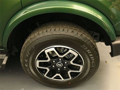 Certified 2025 Ford Bronco Outer Banks image 9