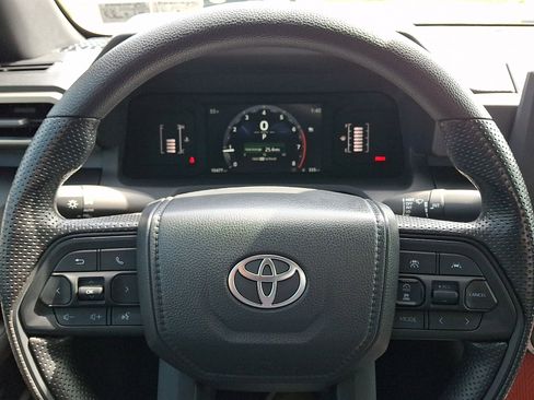 Used 2025 Toyota Tacoma SR w/ SR Upgrade Package image 20