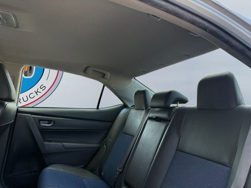 Used 2017 Toyota Corolla SE image 14