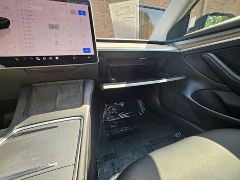 Used 2023 Tesla Model 3 Standard Range RWD image 54