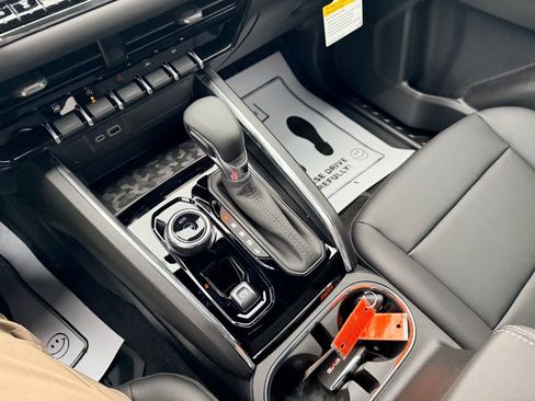 New 2026 GMC Canyon Elevation w/ Convenience Package image 22