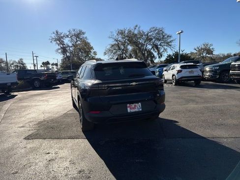 New 2026 Chevrolet Equinox EV LT image 10