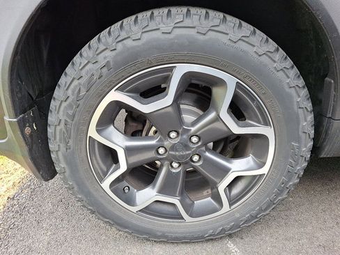 Used 2013 Subaru Crosstrek 2.0i Premium image 7