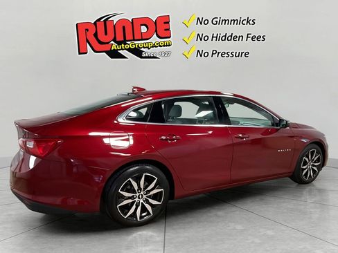 Used 2018 Chevrolet Malibu LT w/ Leather Package FWD image 6