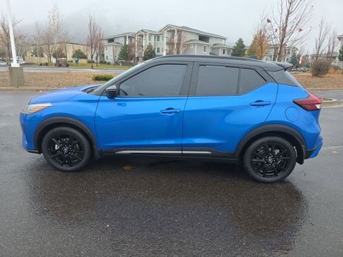 Used 2023 Nissan Kicks SR image 6