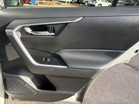 Used 2023 Toyota RAV4 XLE image 31