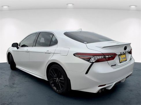 Used 2023 Toyota Camry XSE image 4
