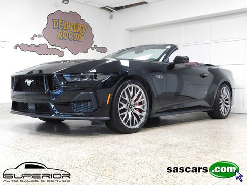 Used 2026 Ford Mustang GT Premium RWD image 1