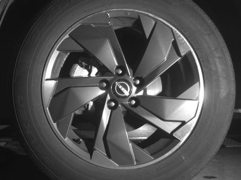 Used 2025 Nissan Rogue SV image 12