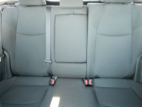 Used 2021 Toyota RAV4 LE AWD/4WD image 13