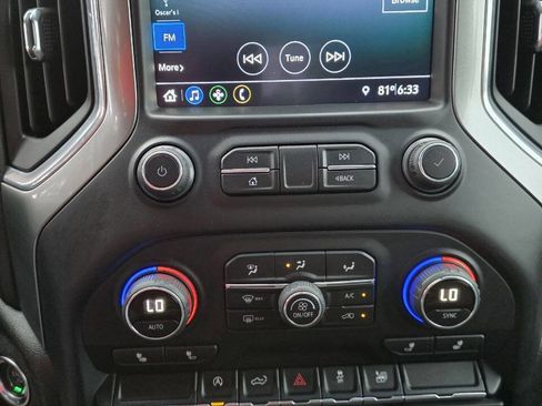 Used 2019 Chevrolet Silverado 1500 LT image 14