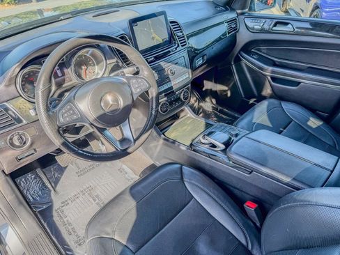 Used 2019 Mercedes-Benz GLS 550 4MATIC image 9