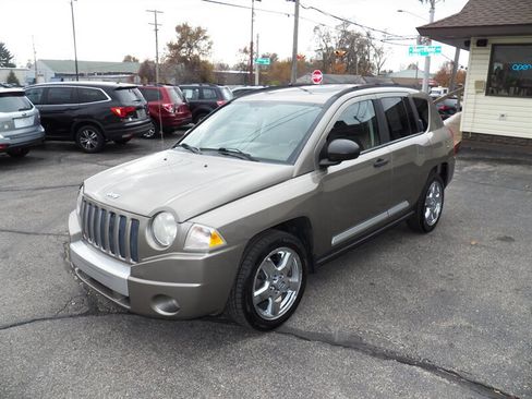 Used 2008 Jeep Compass Limited image 7