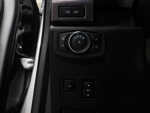 Used 2021 Ford F450 Limited w/ FX4 Off-Road Package AWD/4WD image 37