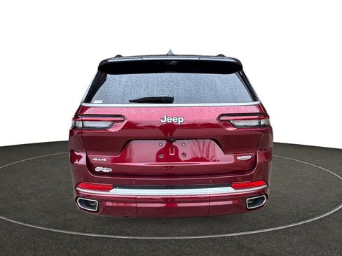 Used 2025 Jeep Grand Cherokee L Summit w/ Advanced Protech Group IV image 5