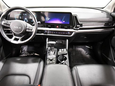 Certified 2023 Kia Sportage EX AWD/4WD image 3