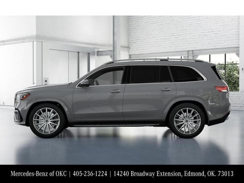 New 2026 Mercedes-Benz GLS 580 4MATIC image 34