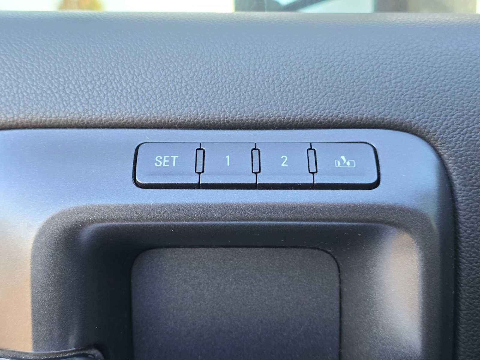 Used 2016 Chevrolet Silverado 2500 LTZ w/ Duramax Plus Package AWD/4WD image 25