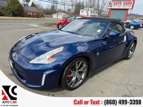 Used 2016 Nissan 370Z Touring Sport image 3