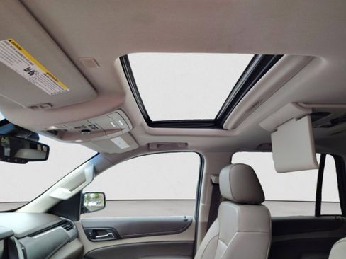 Used 2018 Chevrolet Tahoe Premier image 13