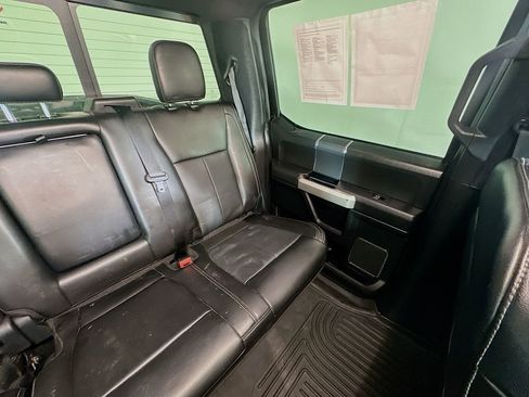 Used 2020 Ford F150 Lariat image 14