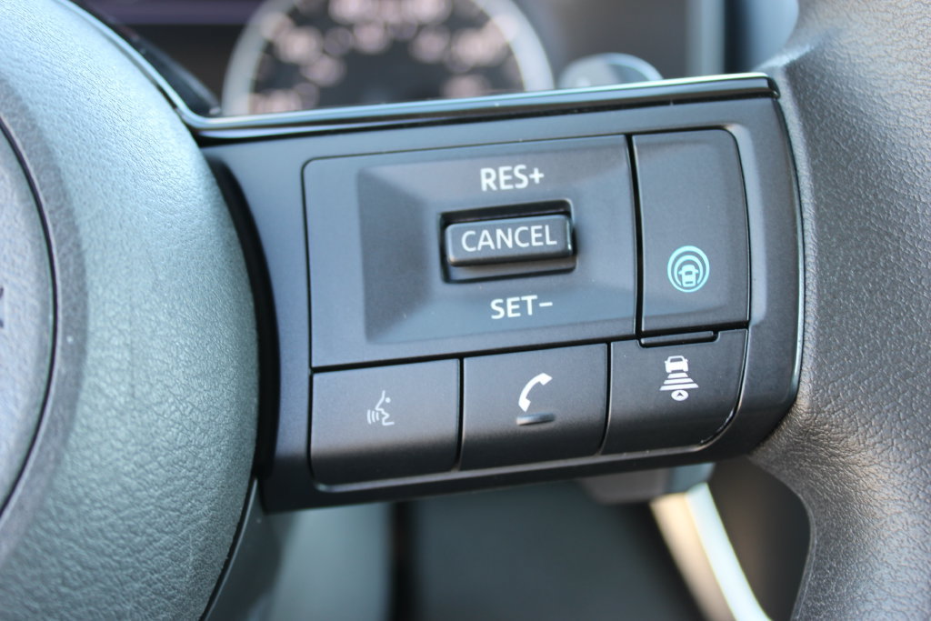 Used 2023 Nissan Rogue SV AWD/4WD image 20