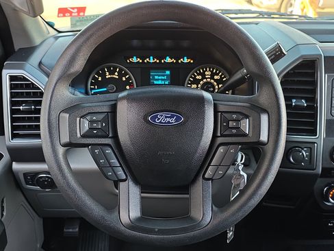 Used 2017 Ford F150 XLT image 15