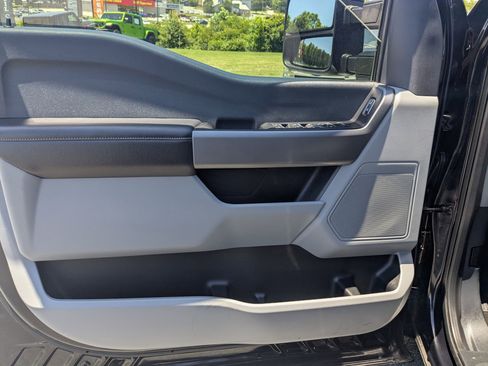 Used 2025 Ford F350 XLT w/ 360-Degree Camera Package AWD/4WD image 11