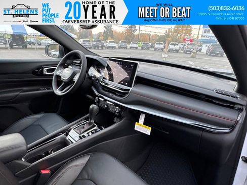 New 2026 Jeep Compass Trailhawk image 31