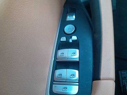Used 2023 BMW X3 xDrive30i w/ Convenience Package w/ZPA AWD/4WD image 9