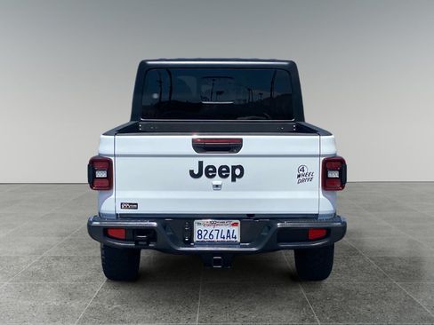 Used 2024 Jeep Gladiator Sport AWD/4WD image 4