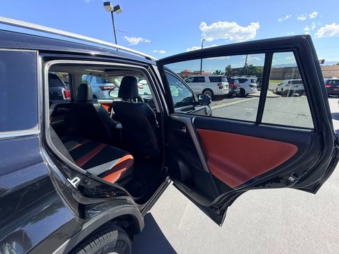 Used 2015 Toyota RAV4 Limited AWD/4WD image 20