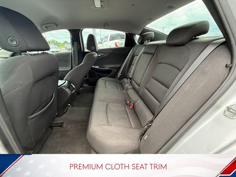 Used 2021 Chevrolet Malibu LT FWD image 11