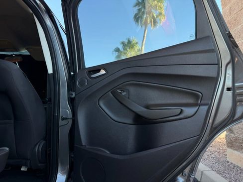 Used 2013 Ford Escape SE image 34