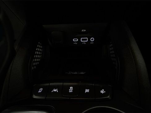 Used 2023 Chevrolet TrailBlazer ACTIV w/ Sun and Liftgate Package image 23