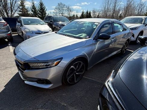 Used 2022 Honda Accord Sport image 3