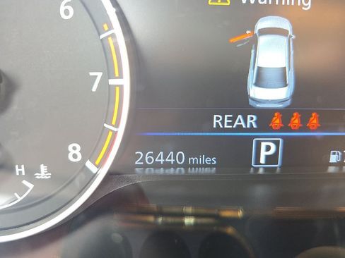 Used 2025 Nissan Altima 2.5 SR w/ SR Premium Package FWD image 3