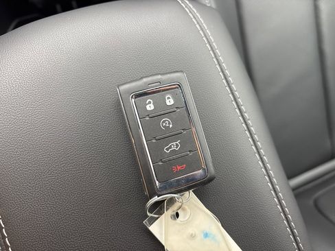 New 2025 Jeep Grand Cherokee L Limited w/ Luxury Tech Group II image 11