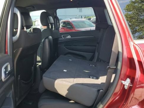 Certified 2021 Jeep Grand Cherokee Laredo w/ Security & Convenience Group AWD/4WD image 21