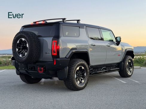 Used 2024 GMC Hummer EV 3X w/ Extreme Off-Road Package image 3