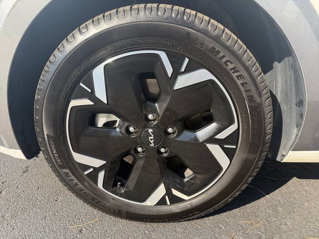 Used 2023 Kia Niro Wave w/ Wave Preserve Package FWD image 26