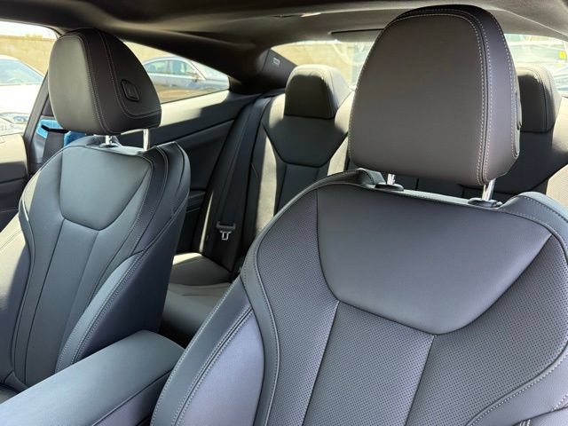 Used 2026 BMW M440i Coupe w/ Premium Package RWD image 21