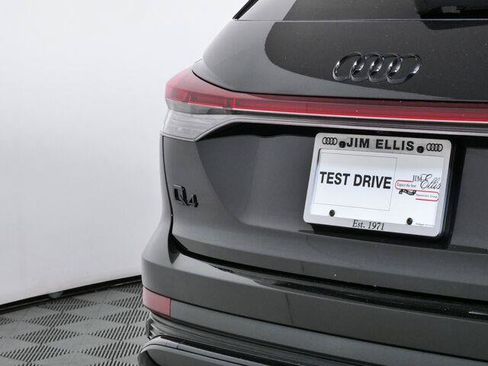 Used 2024 Audi Q4 e-tron Premium Plus AWD/4WD image 12