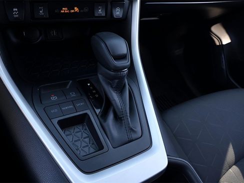 Certified 2025 Toyota RAV4 XLE image 26