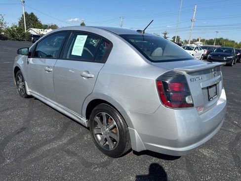 Used 2012 Nissan Sentra 2.0 SR w/ Special Edition Pkg FWD image 5