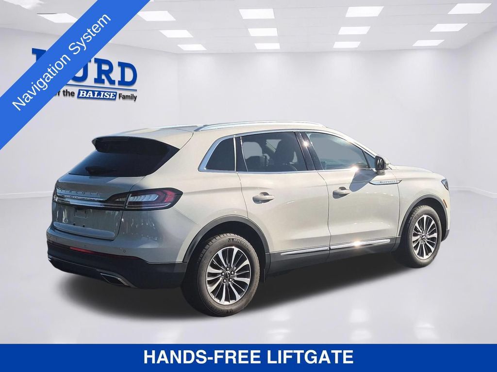 Used 2023 Lincoln Nautilus Reserve w/ Cargo Utility Package AWD/4WD image 3
