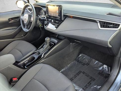 Used 2022 Toyota Corolla LE image 20